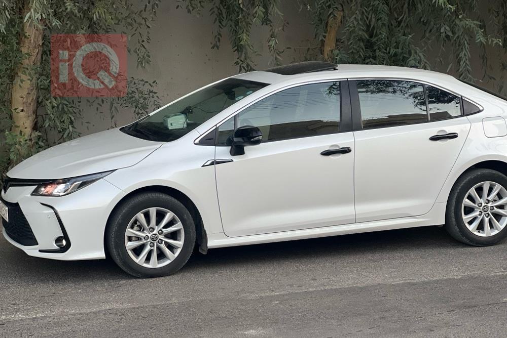 تۆیۆتا کۆرۆلا